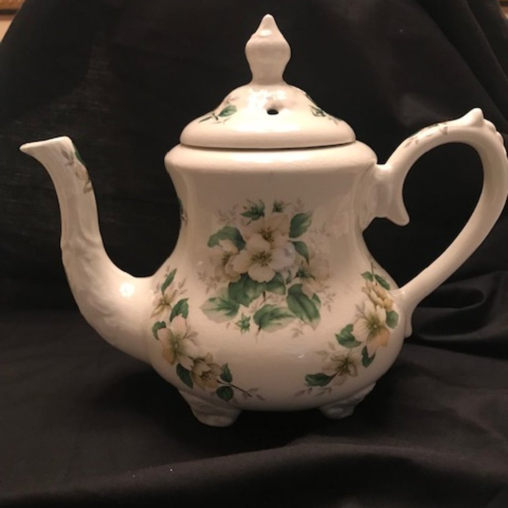 VINTAGE ARTHUR WOOD DESIGN "BOUQUET" TEAPOT